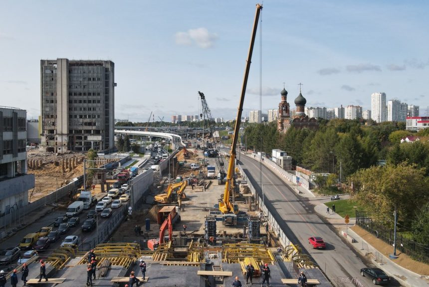 Развязку Волоколамского шоссе с МКАД запустят до конца года