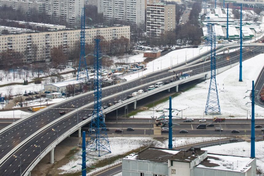 Завершен монтаж пролетных строений четырех эстакад на ЮВХ Завершен монтаж пролетных строений четырех эстакад на ЮВХ