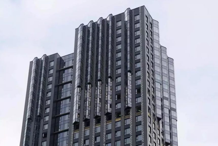 Жителям нового небоскреба Crystal квартала Union Park выдают ключи Жителям нового небоскреба Crystal квартала Union Park выдают ключи