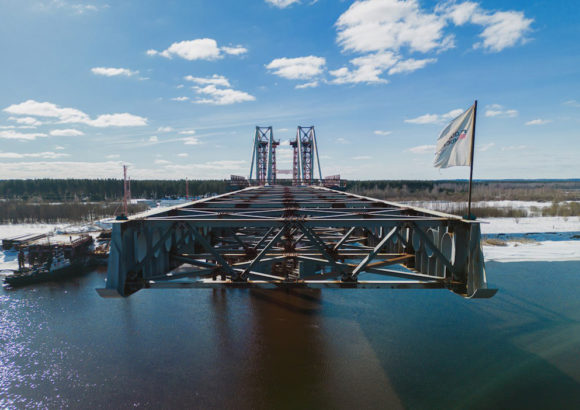 На Северном обходе Твери завершен четвертый этап надвижки пролетов моста через Волгу
